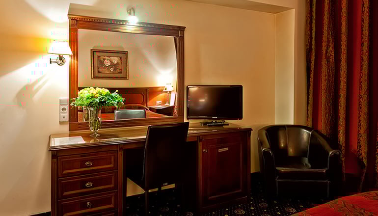 4* Kouros Hotel
