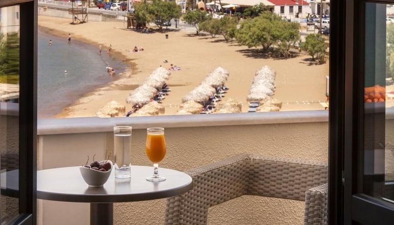 Krinos Suites Hotel - Μπατσί, Άνδρος
