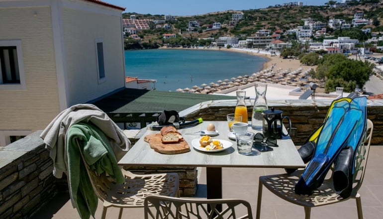 Krinos Suites Hotel - Μπατσί, Άνδρος