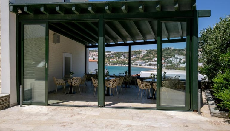 Krinos Suites Hotel - Μπατσί, Άνδρος