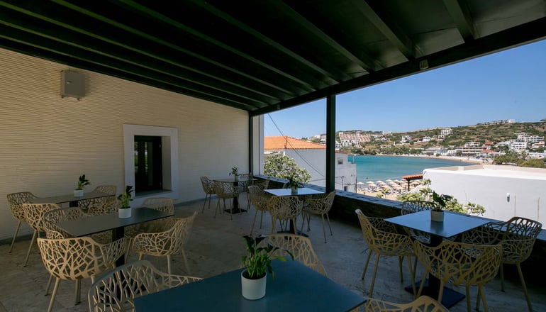 Krinos Suites Hotel - Μπατσί, Άνδρος