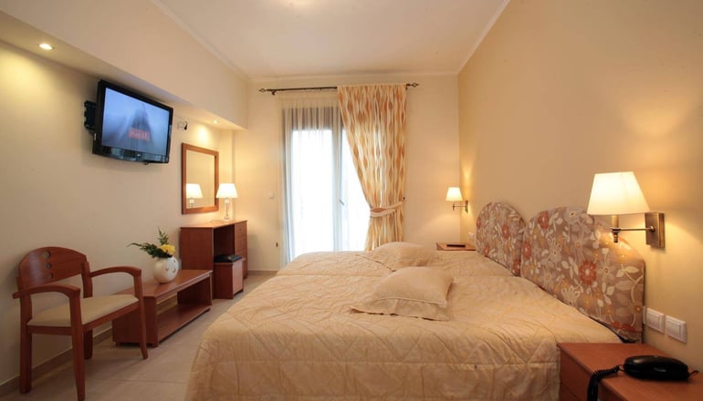 Kyniska Hotel - Πλύτρα, Λακωνία