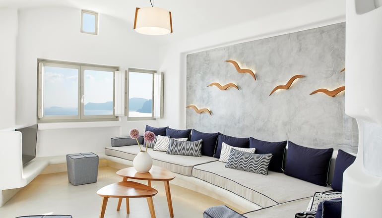 La Perla Villas & Suites