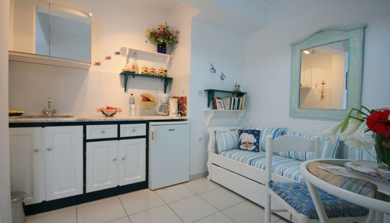 Leonardos Apartments - Νάουσα, Πάρος