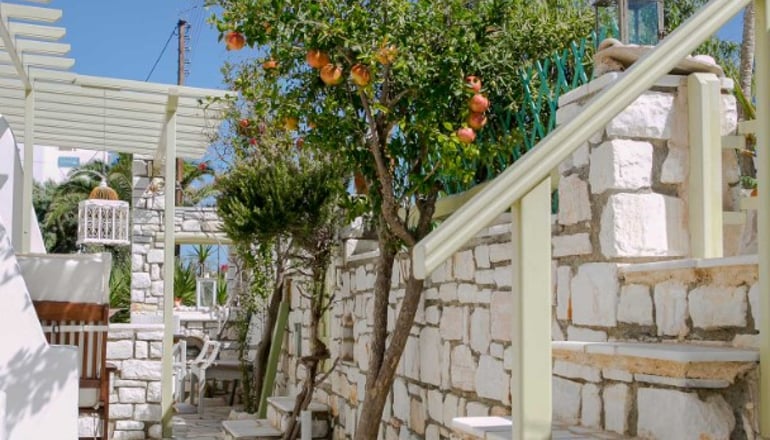 Leonardos Apartments - Νάουσα, Πάρος