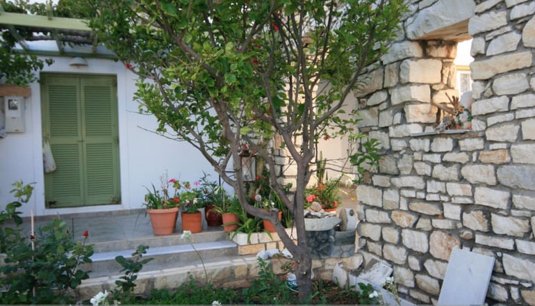 Leonardos Apartments - Νάουσα, Πάρος