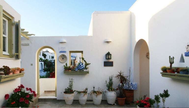 Leonardos Apartments - Νάουσα, Πάρος