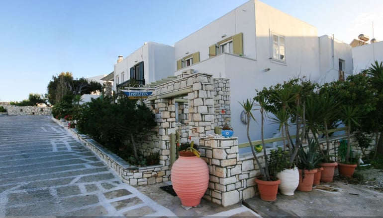 Leonardos Apartments - Νάουσα, Πάρος