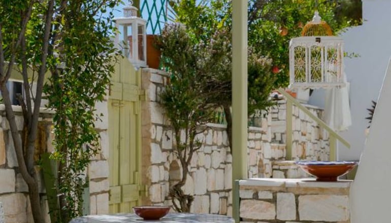 Leonardos Apartments - Νάουσα, Πάρος