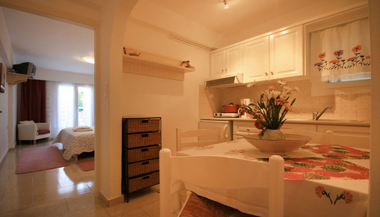 Leonardos Apartments - Νάουσα, Πάρος