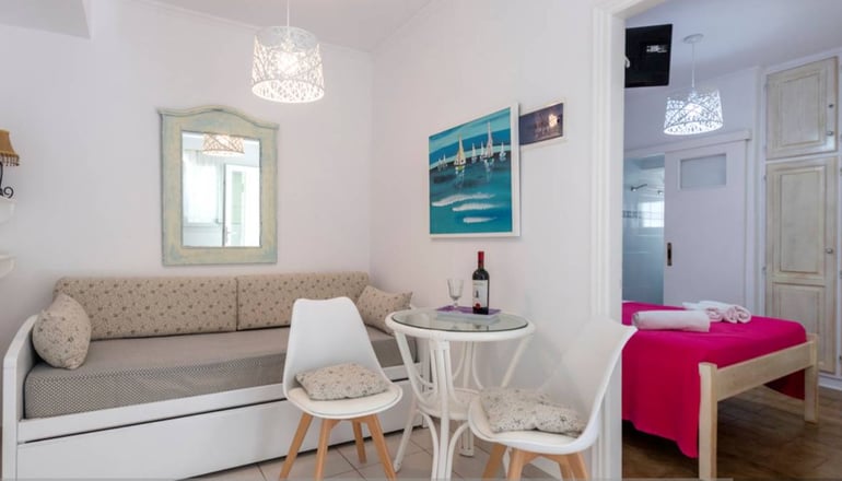 Leonardos Apartments - Νάουσα, Πάρος