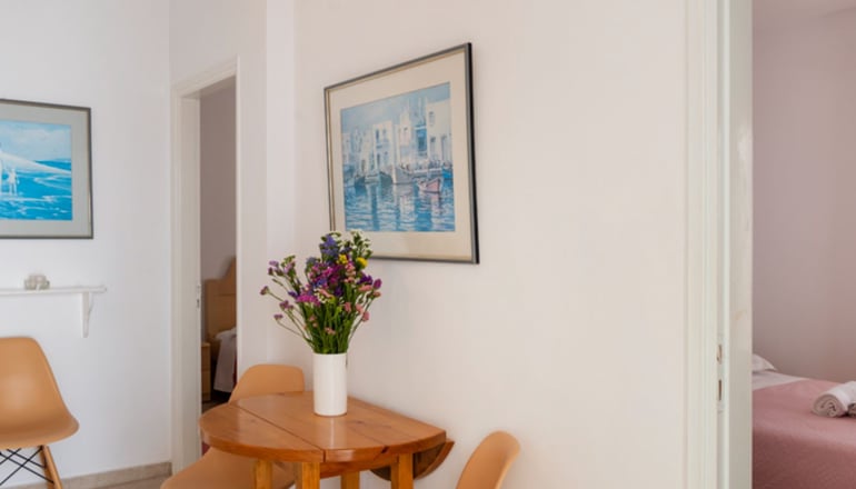 Leonardos Apartments - Νάουσα, Πάρος