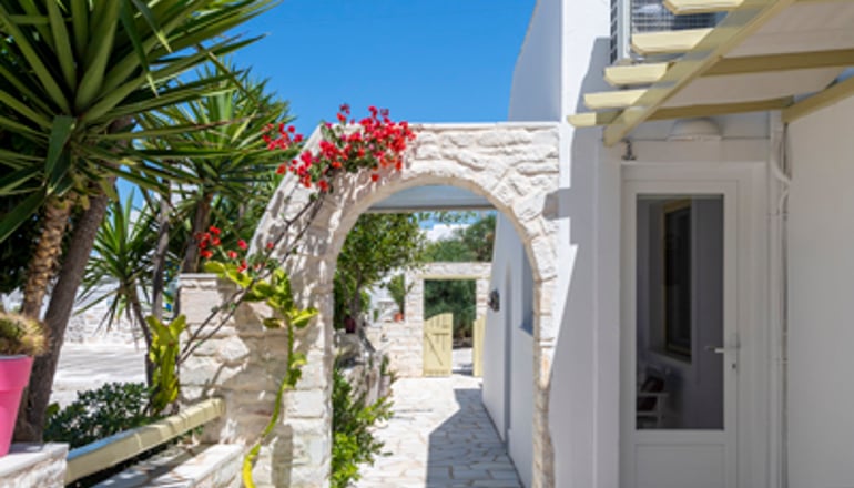 Leonardos Apartments - Νάουσα, Πάρος