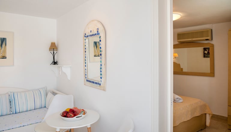 Leonardos Apartments - Νάουσα, Πάρος