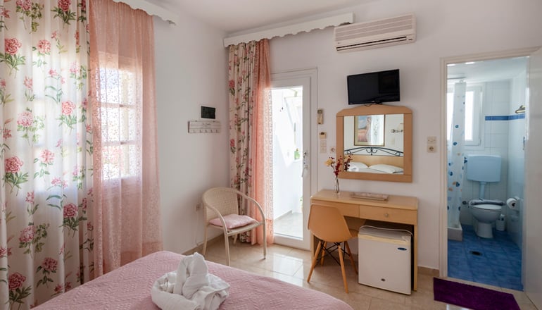 Leonardos Apartments - Νάουσα, Πάρος