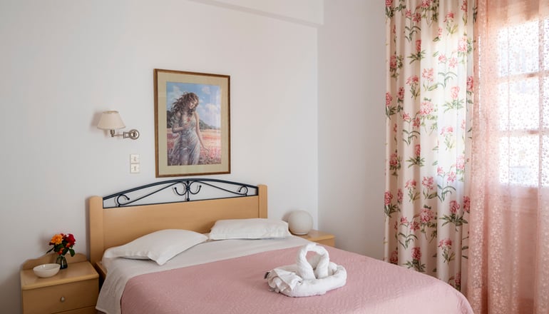 Leonardos Apartments - Νάουσα, Πάρος