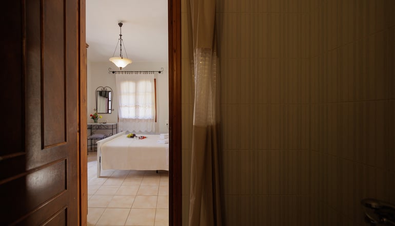 Lithos by the Sea - Νέο Οίτυλο, Μάνη