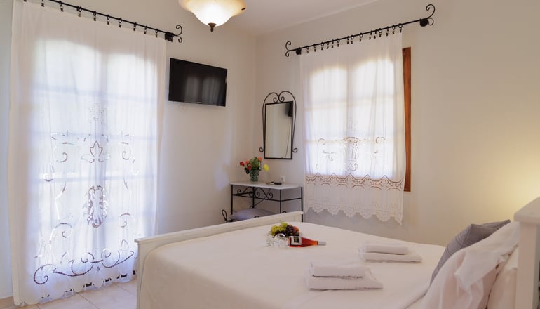 Lithos by the Sea - Νέο Οίτυλο, Μάνη