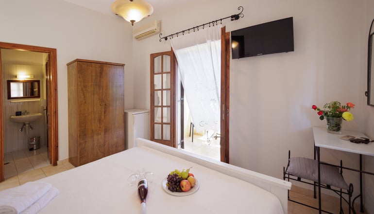 Lithos by the Sea - Νέο Οίτυλο, Μάνη