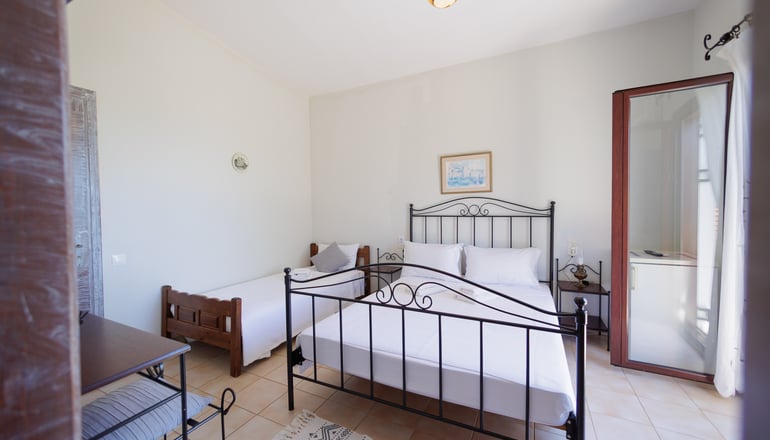 Lithos by the Sea - Νέο Οίτυλο, Μάνη