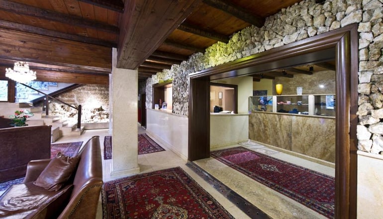 Lithos Hotel Spa