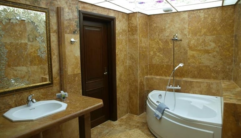 Lithos Hotel Spa