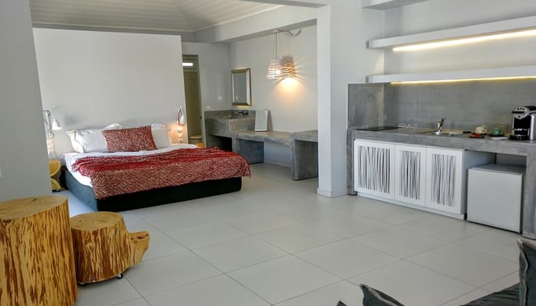 Loriet Hotel - Βαρειά, Λέσβος