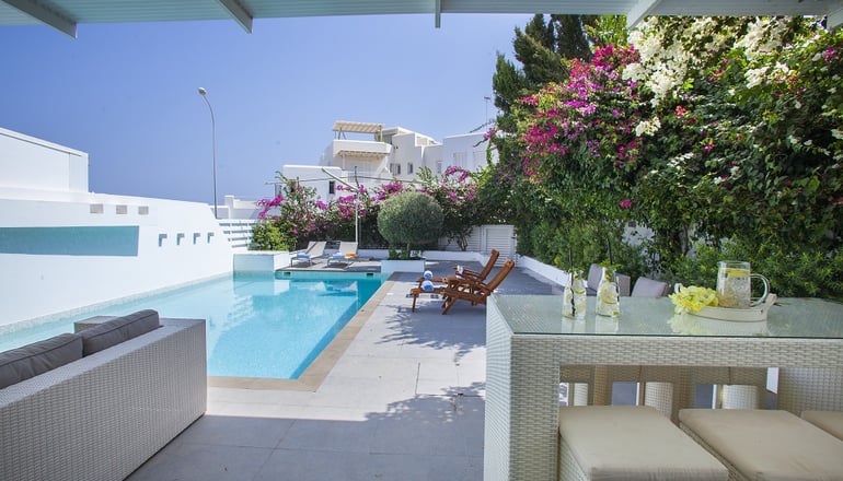 Louis Nausicaa Luxury Villas