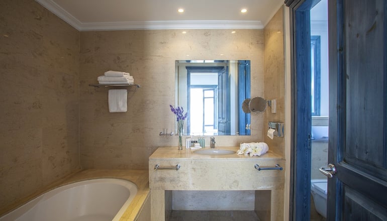 Louis Nausicaa Luxury Villas