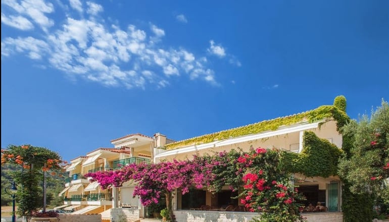 Loutra Village Beach Hotel