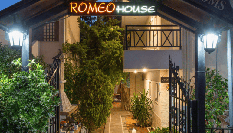 Malvasia Corner Studios