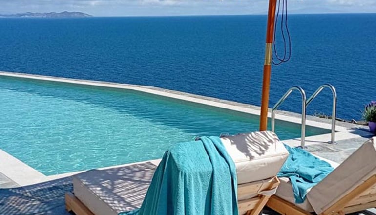 Mandrokathisio Luxury Apartments - Φάρος, Σίφνος