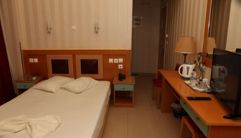 Mantas Sea Side Hotel