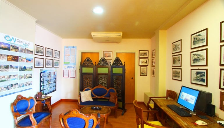 Mantas Sea Side Hotel