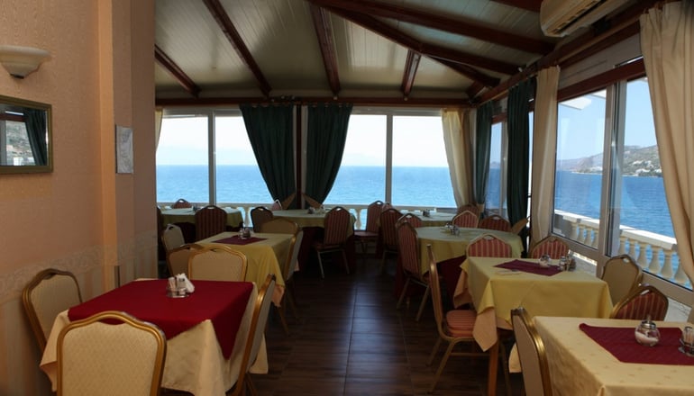 Mantas Sea Side Hotel