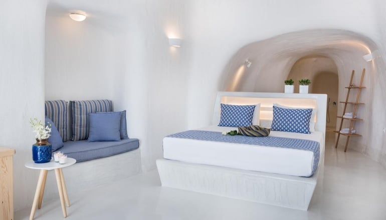 5* Maregio Suites Santorini
