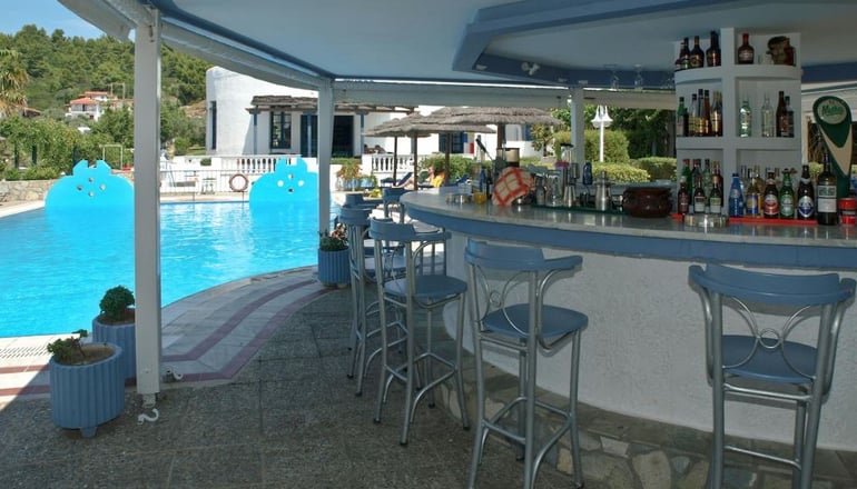 Muses Hotel - Κουκουναριές, Σκιάθος