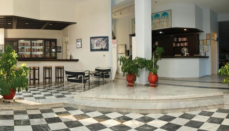 Muses Hotel - Κουκουναριές, Σκιάθος