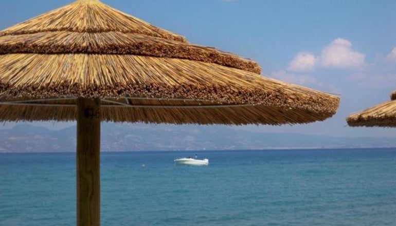 Marzi beach and Bungalows