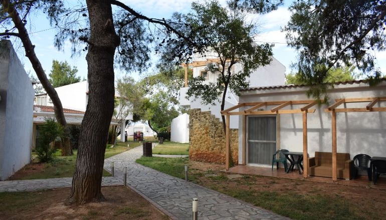 Marzi beach and Bungalows