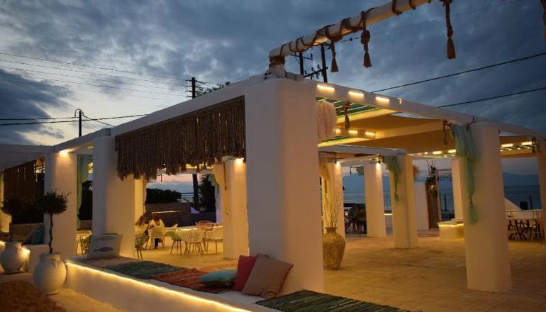 Marzi beach and Bungalows