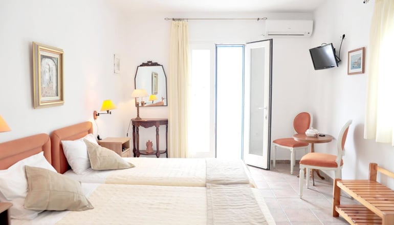 Medusa Beach Resort & Suites - Πλάκα, Νάξος