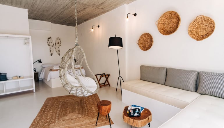 Mesanto Luxury Suites - Μεγαλοχώρι, Σαντορίνη