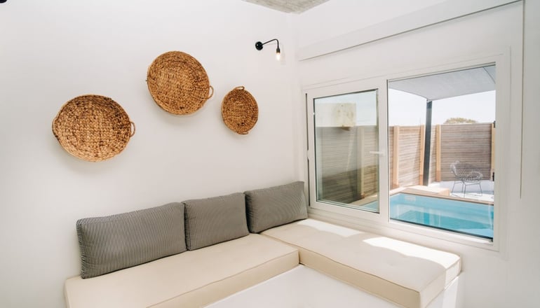 Mesanto Luxury Suites - Μεγαλοχώρι, Σαντορίνη