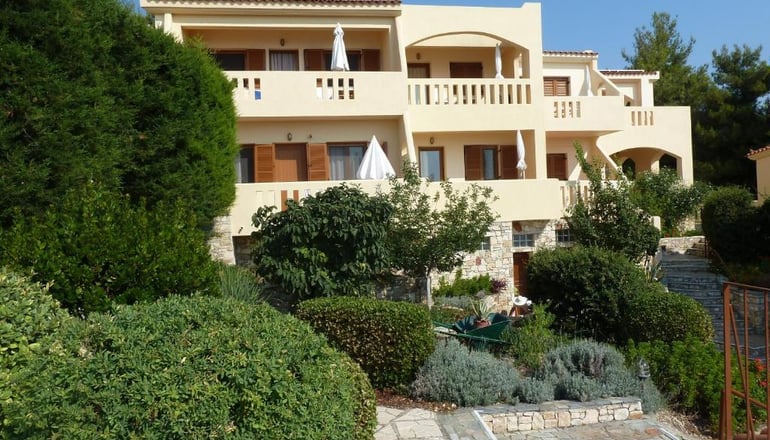 Milia Bay Hotel & Apartment