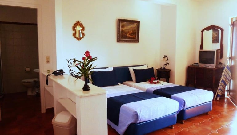 Milia Bay Hotel & Apartment