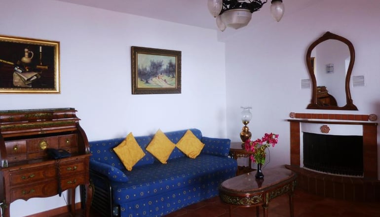 Milia Bay Hotel & Apartment
