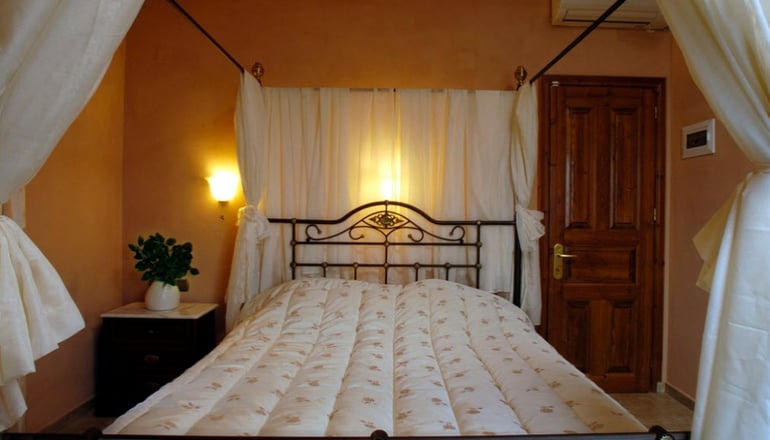 4*Miression Traditional Guesthouse & Holiday House