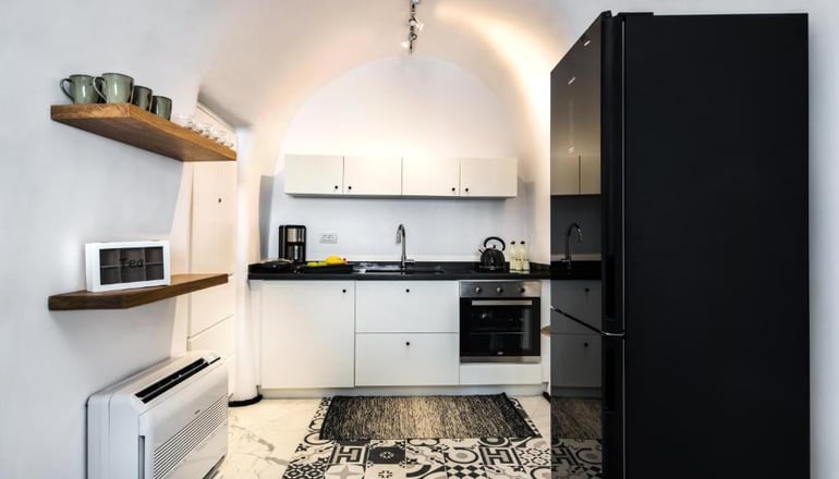 Mirinda Villa Santorini