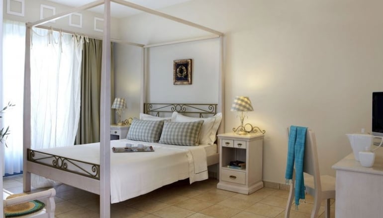 Mitos Suites Luxury Hotel - Άγιος Προκόπιος, Νάξος